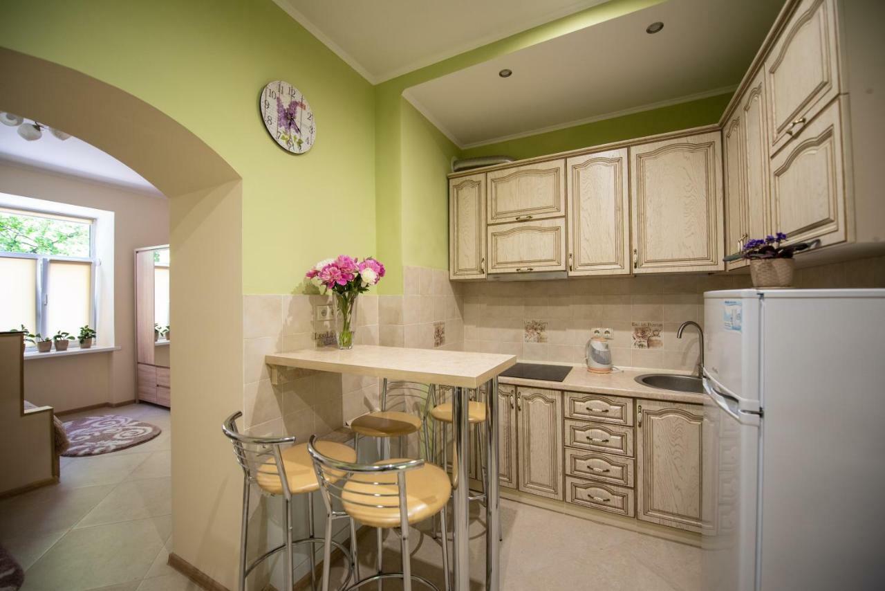 Apartment M&K In The Center Lviv Exterior photo